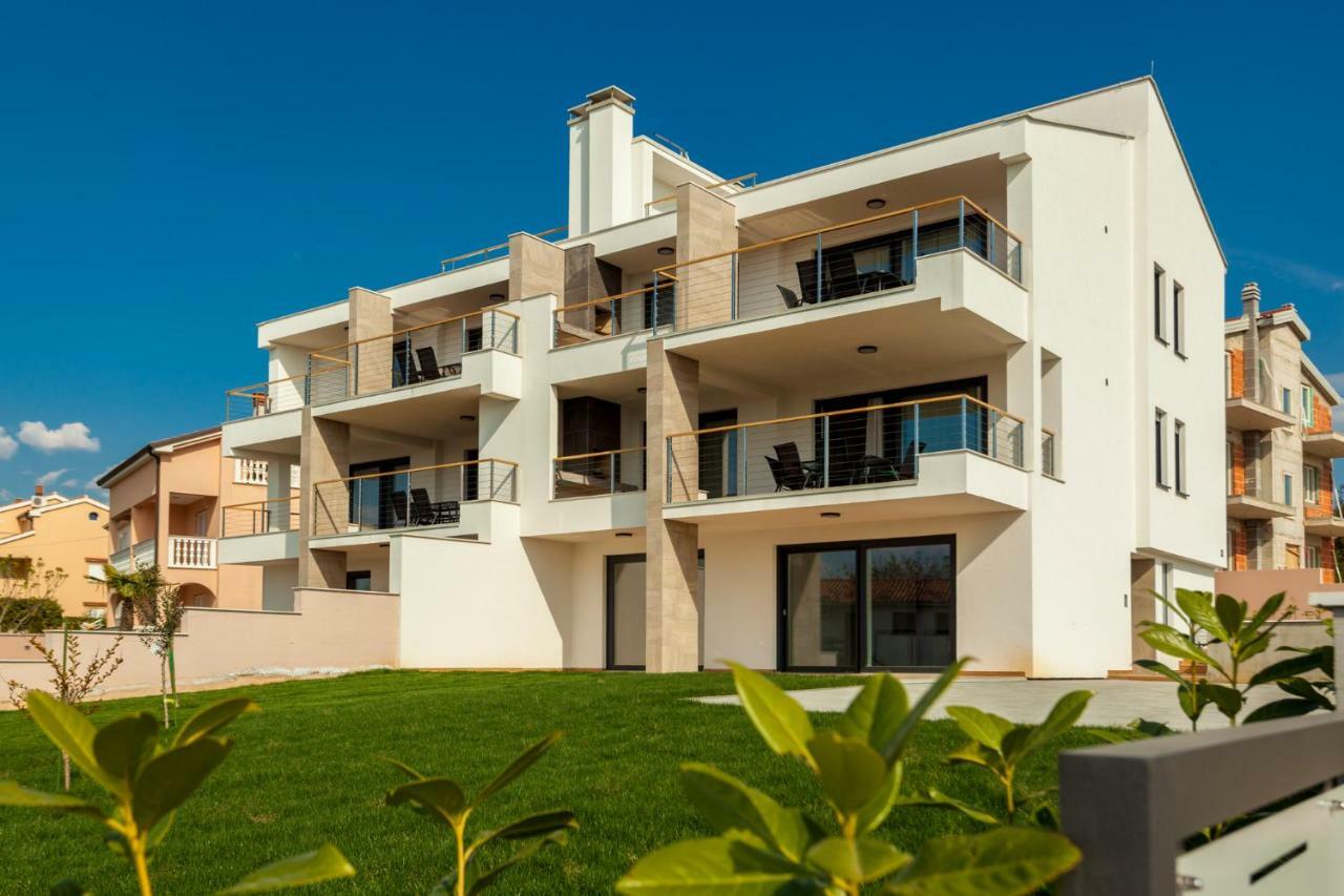 Apartments Kudec By El-Pi Tours Malinska Exterior photo