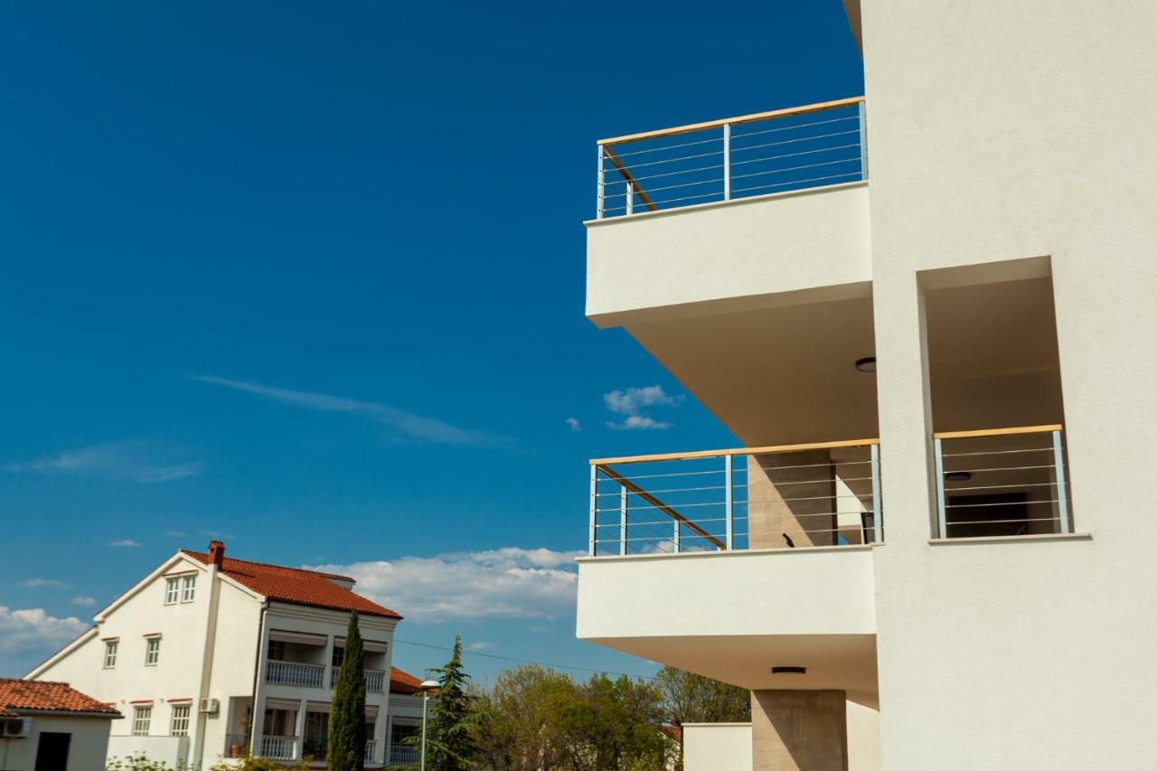Apartments Kudec By El-Pi Tours Malinska Exterior photo